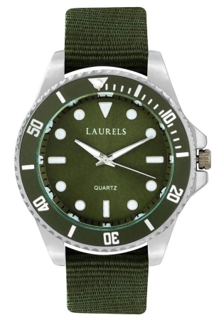 laurels-green-leather-analog-watch