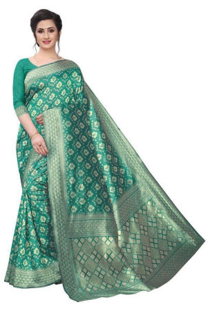 ofline-selection-green-jacquard-saree-single