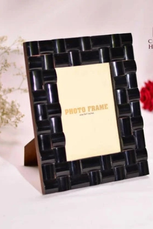 elate-photo-frame-black