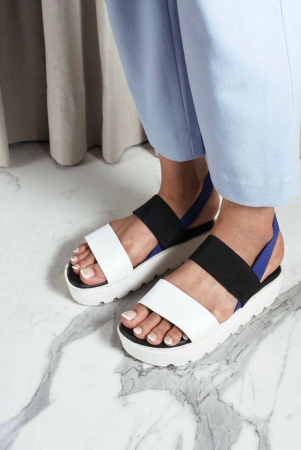two-strap-platforms-with-elastic-fastening-white