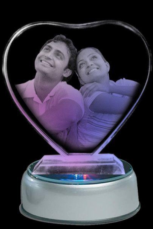 10x10x08-heart-stand-2d-acrylic-with-multi-color-led