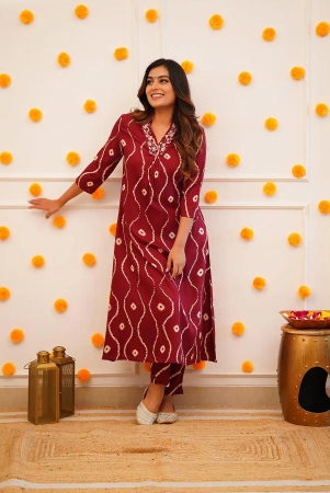 get-festive-ready-with-our-new-kurta-pant-sets-with-beautiful-neck-embriodrary-detailing-colours-m