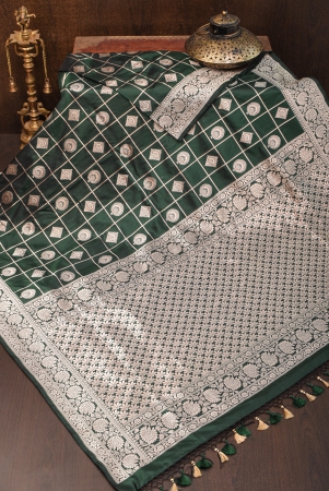 forest-green-tone-exquisite-banarasi-katan-silk-saree-with-checks-pattern-and-buttas-silk-mark-certified