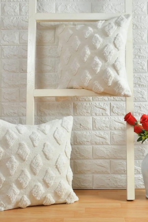 small-diamonds-barfi-tufted-cushion-cover-white-16x16