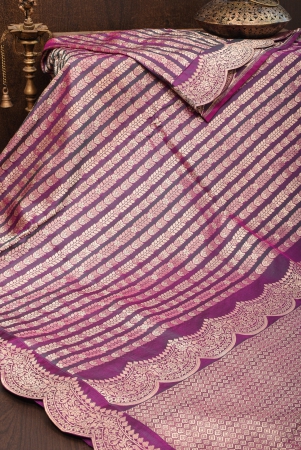 purple-green-dual-tone-scalloped-border-banarasi-katan-silk-saree-with-zari-stripes-silk-mark-certified