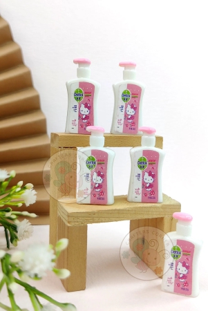 miniature-dettol-liquid-hand-wash-bottles