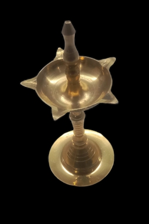 vrinda-metal-art-brass-diya-with-stand-diya