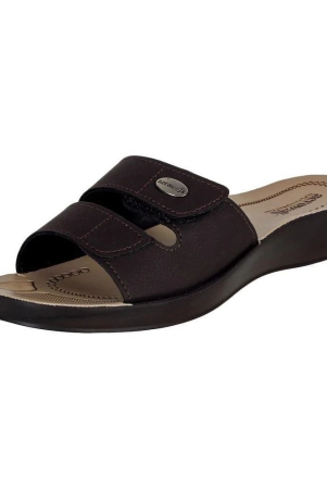 aerowalk-brown-womens-flats-none