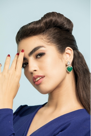 trendy-heart-shaped-emerald-and-swarovski-earrings