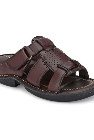 softio Brown Flip Flops - 10