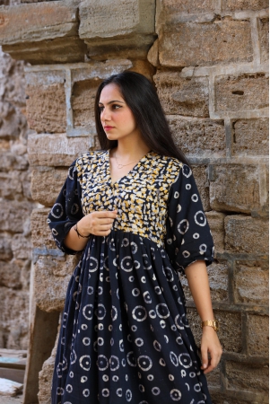 daevi-beautifully-crafted-khadi-tunic-m