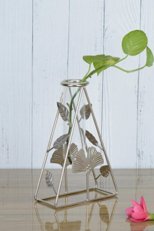 Tri-Leaf Silver Bud Vase Planter