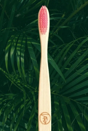 C-Curve Toothbrush Soft-Pink