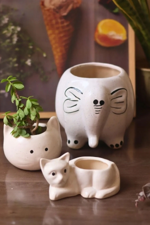 ele-cat-kitty-planters