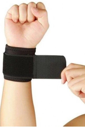 gym-wrist-band-for-men-black