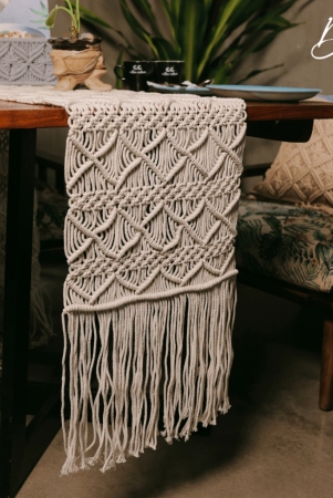 macrame-table-runner