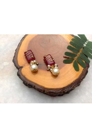 marsala-stone-and-pearl-stud-earrings