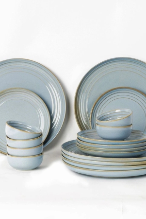 handcrafted-chip-resistance-porcelain-dinner-set-18-pieces-dish-set-serving-for-6-microwave-and-dishwasher-safe-bone-ash-free-crockery-set-for-dining-and-gifting-arctic-blue