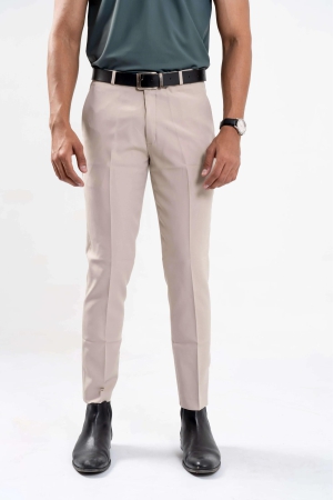 urban-elegance-beige-chinos-32