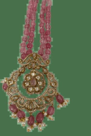 pink-beaded-necklace-with-gold-and-diamond-pendant