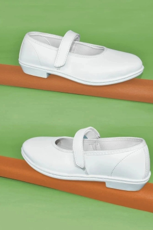 ajanta-white-girls-school-shoes-1-pair-none