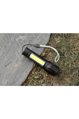 mini-size-torch-with-zoom-in-zoom-out-rechargeable-compact-affordable