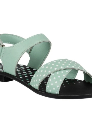 aerowalk-green-womens-flats-none