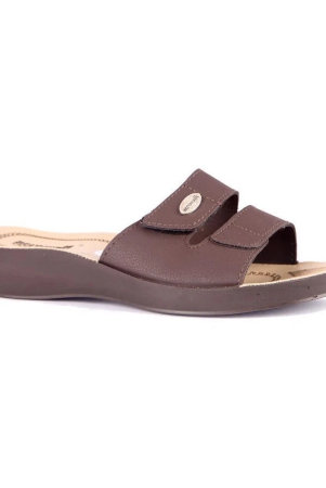 aerowalk-brown-womens-flats-none