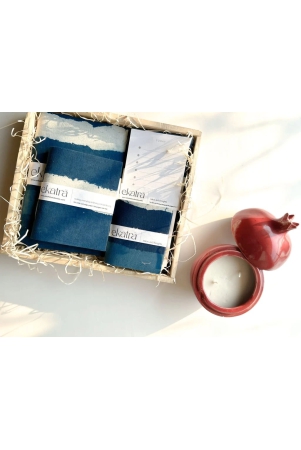 stationery-loaded-gift-hamper-personalized-by-ekatra-loaded-gift-box-indigo-stripes