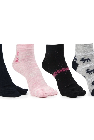 women-ankle-length-wool-thumb-socks-po4