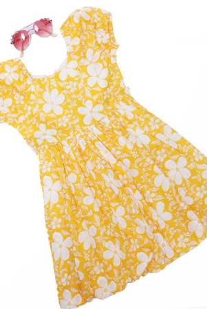 tillie-dress-in-yellow-flowers-3-4-years