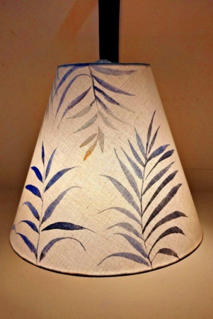 cone-pendant-lamp-blue-palm-leaves