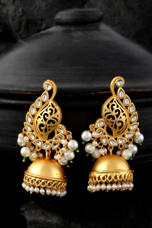 gold-plated-and-white-paisley-shaped-jhumkas-earrings