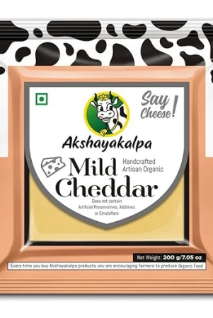 Akshayakalpa Organic Cheddar Plain Young Mild, 200 Gm