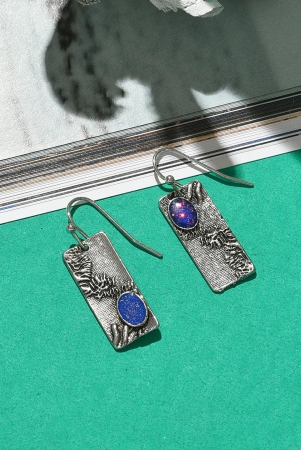 silver-plated-designer-stone-drop-earrings