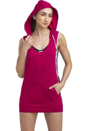 women-solid-hooded-neck-pure-cotton-red-t-shirt