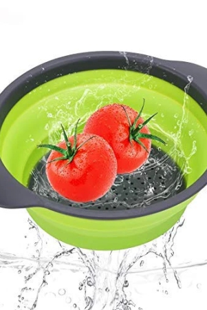 store77-collapsible-colander-kitchen-strainer-environmentally-friendly-non-toxic-easy-to-clean-silicone-space-saving-foldable-filter-colander-size-24-cm