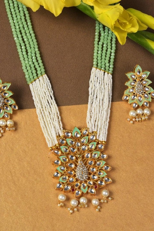 green-and-white-pendant-necklace-set