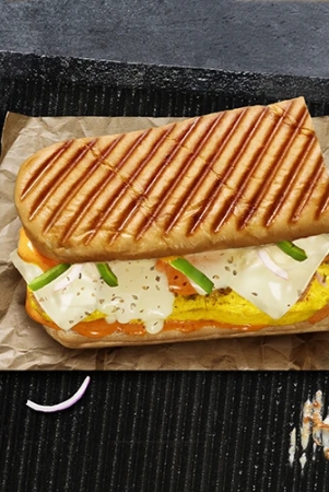 egg-n-cheese-sandwich