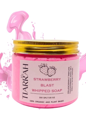 strawberry-blast-whipped-soap