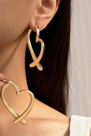 creative-heart-hoop-earrings