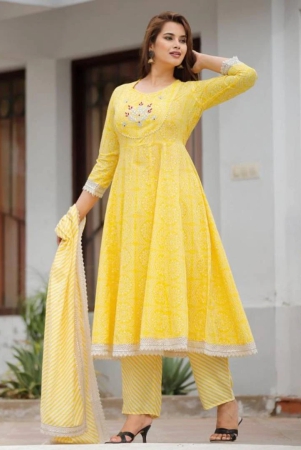 beautiful-anarkali-kurti-with-pant-and-dupatta-set-m-yellow