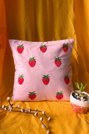 strawberry-cushion-cover