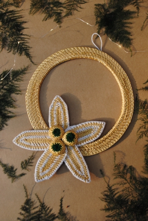 truna-white-wreath