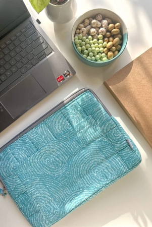 sustainable-handmade-cotton-laptop-sleevelaptop-cover-by-ekatra-blue-spiral