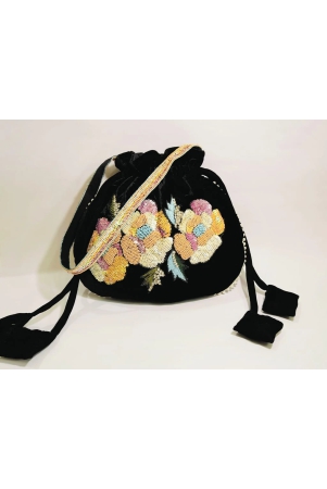 black-velvet-beaded-floral-drawstring-bag