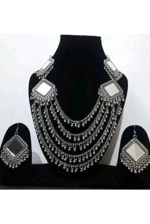 samridhi-dc-silver-alloy-necklace-set-pack-of-1-silver