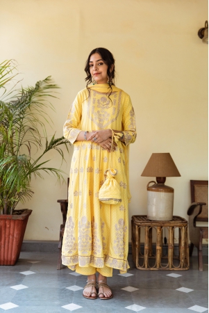 lehza-womens-yellow-color-rayon-anarkali-kurta-pant-dupatta-with-fancy-potli-s-yellow