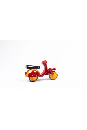 handmade-wooden-yetikoppaka-toy-vespa-scooter