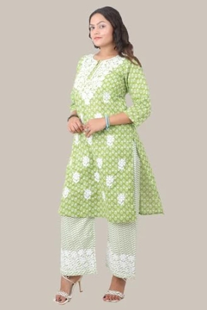 lucknowi-chikankari-fine-embroidered-cotton-kurti-and-palazzo-set-light-green